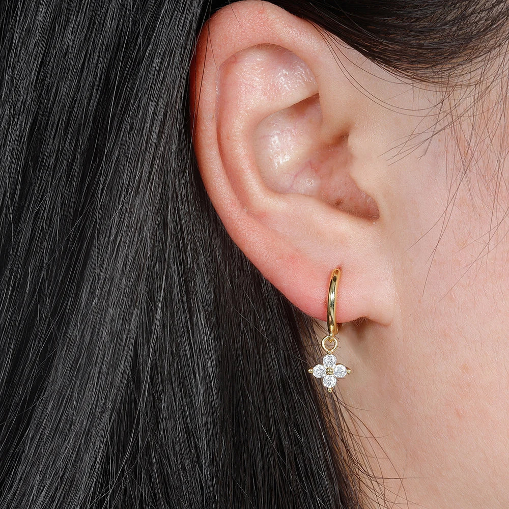 Boucle d'oreille FLORA