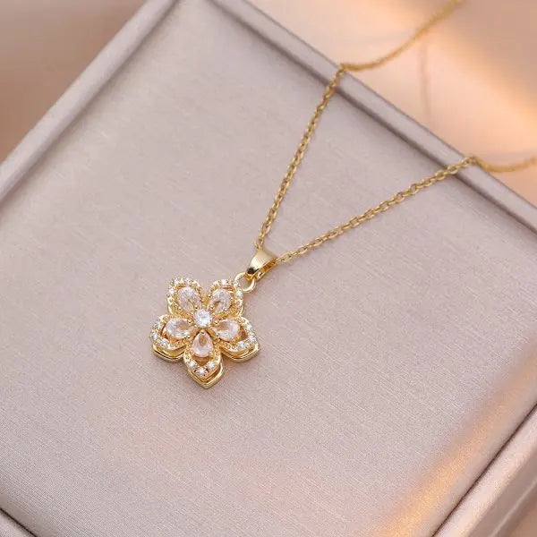 Collier ELIZA
