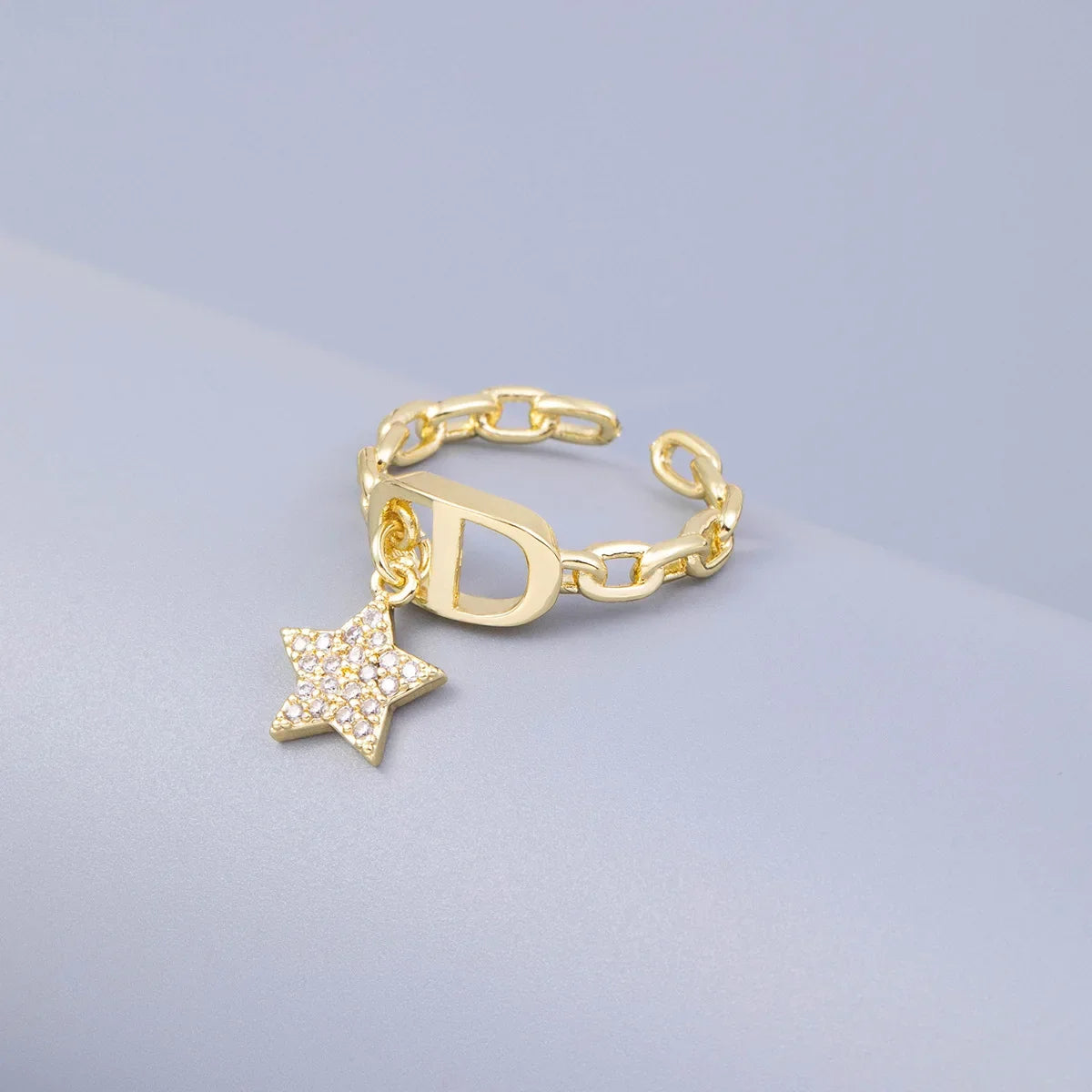 Bague LEANA élégante dorée avec étoiles strass