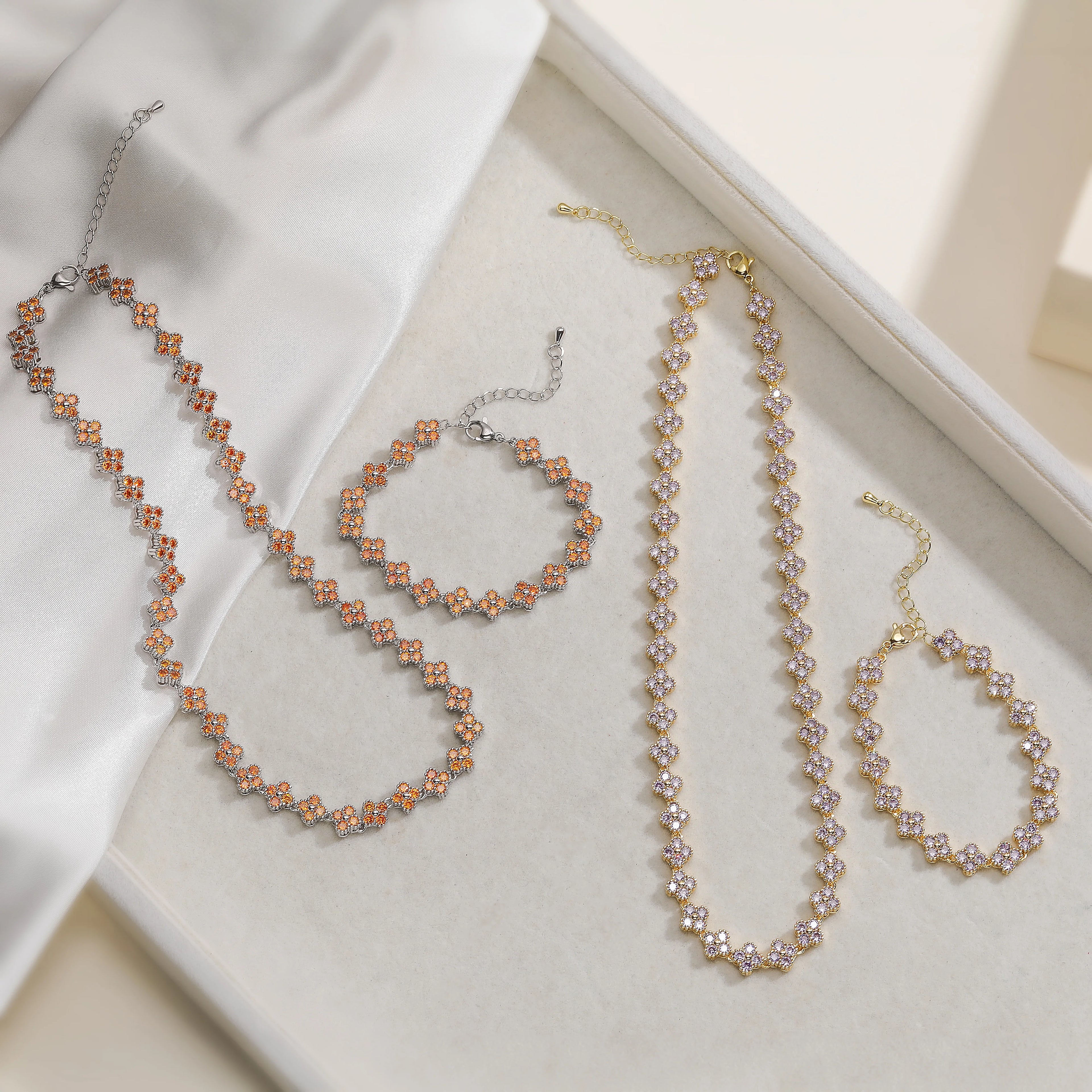 Collier ILYANA
