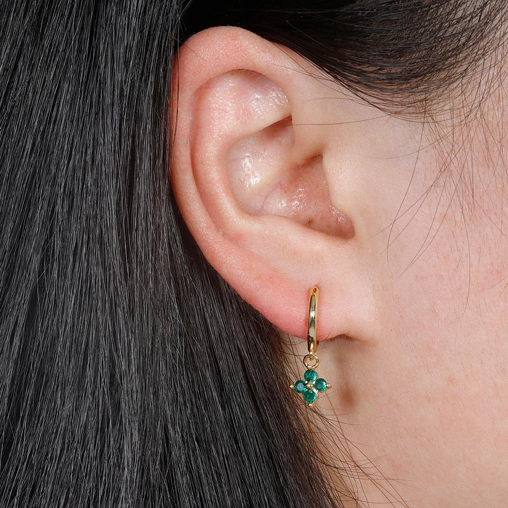Boucle d'oreille FLORA
