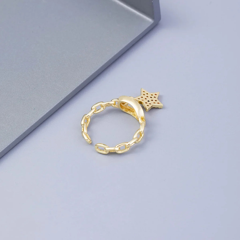 Bague LEANA élégante dorée avec étoiles strass